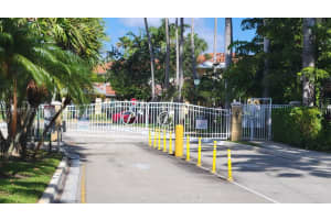 410 S Park Rd 1-108 Hollywood, FL 33021 - MLS#A11976077