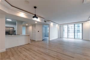 1155 Brickell Bay Dr APT 2204, Miami, FL 33131, - MLS#A11976079