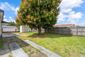 1005 W 36th Pl Hialeah, FL 33012 - MLS#A11976083