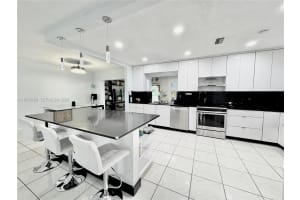 7005 Nw 94th Ave Tamarac, FL 33321 - MLS#A11976109