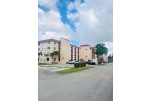 3251 Holiday Springs Blvd 403, Margate