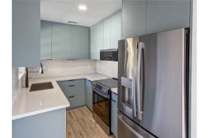 5245 98th Ct , Miami, FL 33165 - MLS#A11976146