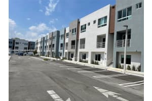 2561 Ne 193rd St 1107 Miami, FL 33180 - MLS#A11976180