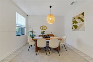 10589 W 33rd Ln Hialeah, FL 33018 - MLS#A11976192