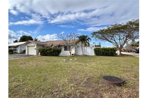 6605 NW 76th St, Tamarac, FL 33321, - MLS#A11976195