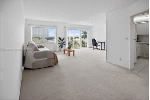 300 Diplomat Pkwy 601 Hallandale Beach, FL 33009 - MLS#A11976232