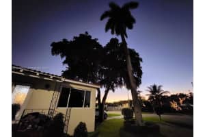 3560 Nw 19th St, Miami