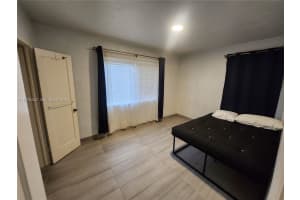 3560 Nw 19th St Miami, FL 33125 - MLS#A11976242