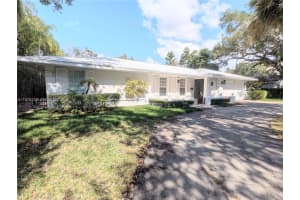 5920 Maynada St 5920 Coral Gables, FL 33146 - MLS#A11976243