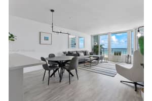400 Pointe Dr , Miami Beach, FL 33139 - MLS#A11976247