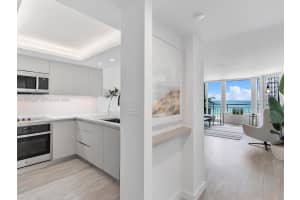 400 Pointe Dr , Miami Beach, FL 33139 - MLS#A11976247