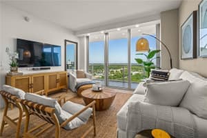 16385 Biscayne Blvd 2406 North Miami Beach, FL 33160 - MLS#A11976260