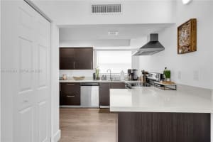 830 Nw 87th Ave 406 Miami, FL 33172 - MLS#A11976269