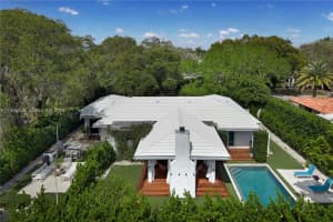 1098 Ne 99th St, Miami Shores