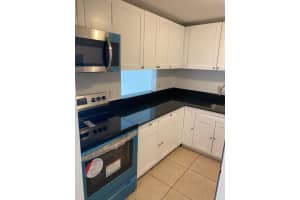 5122 Nw 79th Ave 303 Doral, FL 33166 - MLS#A11976312