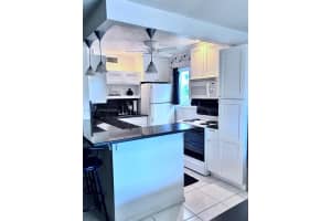 118 Northampton F 118 West Palm Beach, FL 33417 - MLS#A11976345