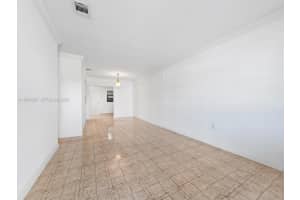 7121 Sw 102nd Ct Miami, FL 33173 - MLS#A11976367