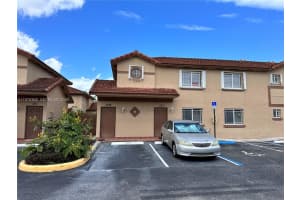 17354 Nw 74th Ave 202, Hialeah