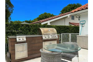 4934 Nw 94th Doral Pl Doral, FL 33178 - MLS#A11976375