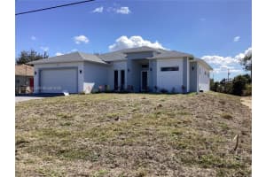 1120 Ne 32nd Ln, Cape Coral