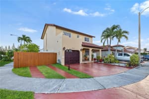 3502 W 72nd St, Hialeah