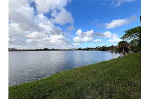 605 Ives Dairy Rd 102-7 Miami, FL 33179 - MLS#A11976523