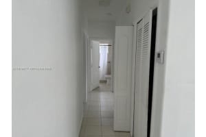 9047 Nw 169th St Miami Lakes, FL 33018 - MLS#A11976577