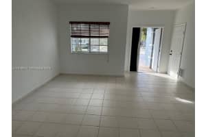 9047 Nw 169th St Miami Lakes, FL 33018 - MLS#A11976577