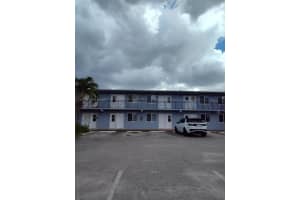 655 Eldron Dr 31 Miami Springs, FL 33166 - MLS#A11976638