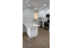 8820 Fontainebleau Blvd 302 Miami, FL 33172 - MLS#A11976647