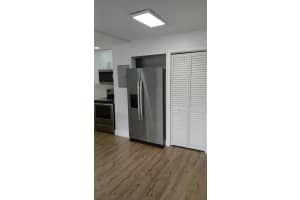 8820 Fontainebleau Blvd 302 Miami, FL 33172 - MLS#A11976647