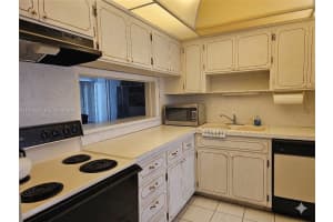 330 Se 2nd St 403h Hallandale Beach, FL 33009 - MLS#A11976654