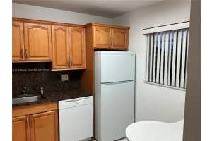 100 Berkley Rd 202 Hollywood, FL 33024 - MLS#A11976655