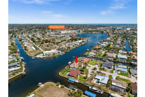 5205 Tamiami Ct Cape Coral, FL 33904 - MLS#A11976689