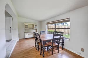 5260 Redwood Ct Plantation, FL 33317 - MLS#A11976691