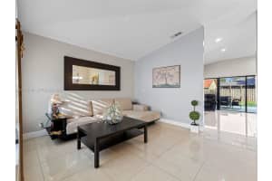 615 Nw 134th Pl Miami, FL 33182 - MLS#A11976748