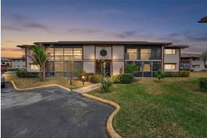 9748 S Belfort Cir 201, Tamarac