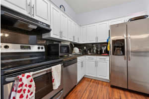 9748 S Belfort Cir 201 Tamarac, FL 33321 - MLS#A11976757