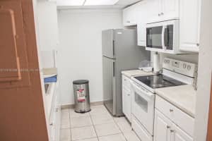 10818 N Kendall Dr R25, Miami