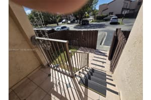 655 W Park Dr Apt 6-12, Miami, FL 33172, - MLS#A11976787