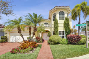 901 Manatee Way Hollywood, FL 33019 - MLS#A11976795