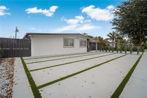 11351 Sw 52nd Ter Miami, FL 33165 - MLS#A11976811