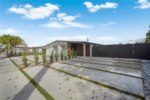 11351 Sw 52nd Ter Miami, FL 33165 - MLS#A11976811