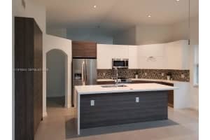 10889 Nw 58th Ter Doral, FL 33178 - MLS#A11976824