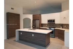 10889 Nw 58th Ter Doral, FL 33178 - MLS#A11976824