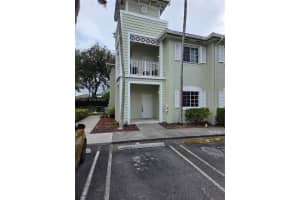 2630 Ne 3rd Dr 101, Homestead