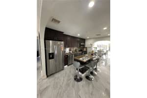 5710 Douglas St Hollywood, FL 33021 - MLS#A11976876