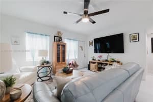 2621 12th Ter , Fort Lauderdale, FL 33315 - MLS#A11976878