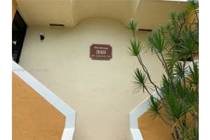 183 Lakeview Dr 203 Weston, FL 33326 - MLS#A11976901