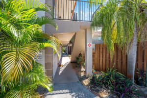 3050 Ne 5th Ter 8 Wilton Manors, FL 33334 - MLS#A11976924